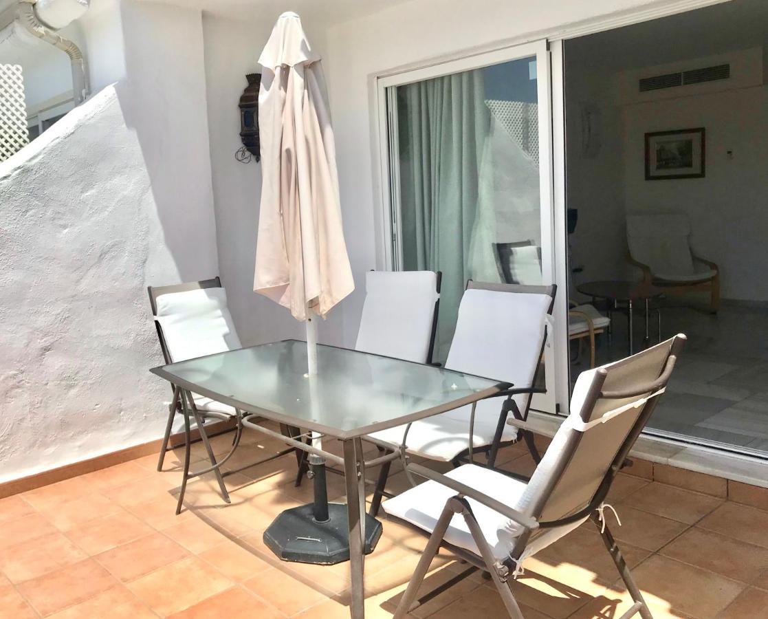 בנאלמדנה Apartamento En Puerto Marina B32 מראה חיצוני תמונה