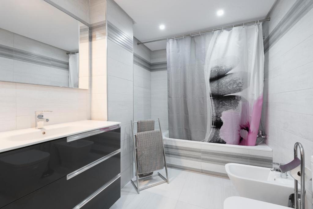 בנאלמדנה Apartamento En Puerto Marina B32 מראה חיצוני תמונה