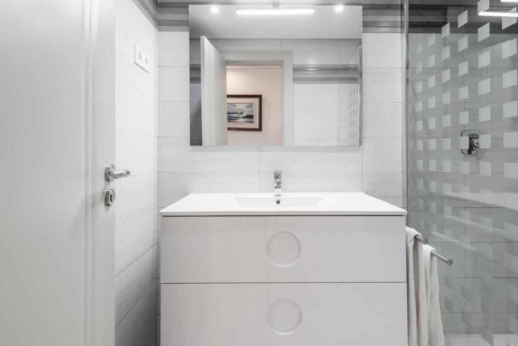 בנאלמדנה Apartamento En Puerto Marina B32 מראה חיצוני תמונה