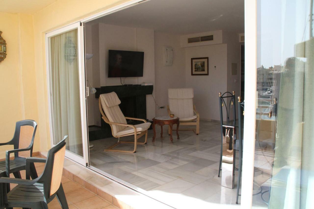 בנאלמדנה Apartamento En Puerto Marina B32 מראה חיצוני תמונה